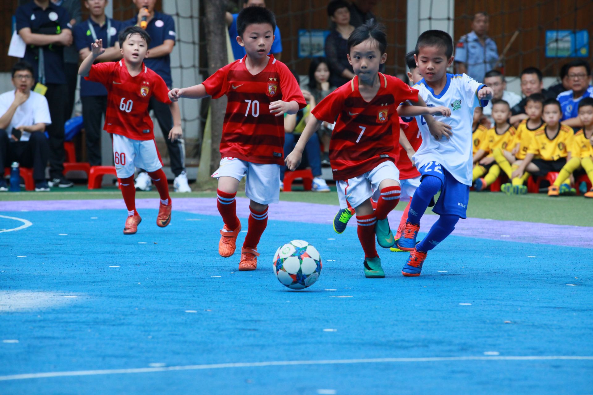 TA：森林对穆里略&安德森要价都非常高；麦卡蒂可能被外租