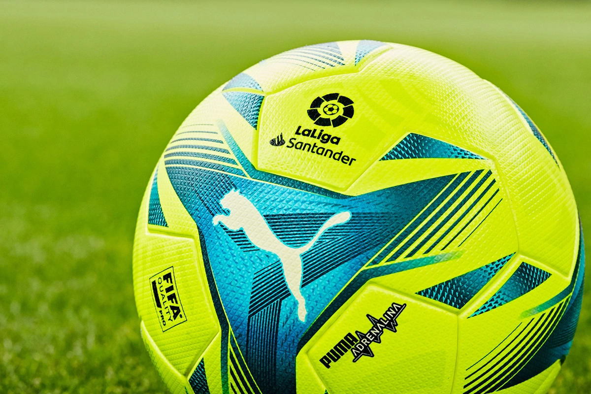 队报：尽管梅西在美职联表现出色，但足球在美国依然地位轻微