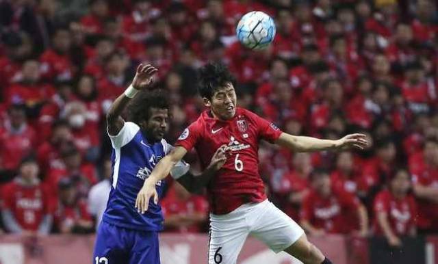 意甲战报：韦斯利制胜，罗马主场1-0小胜科莫（意甲快讯：韦斯利建功，罗马主场1-0力克科莫）