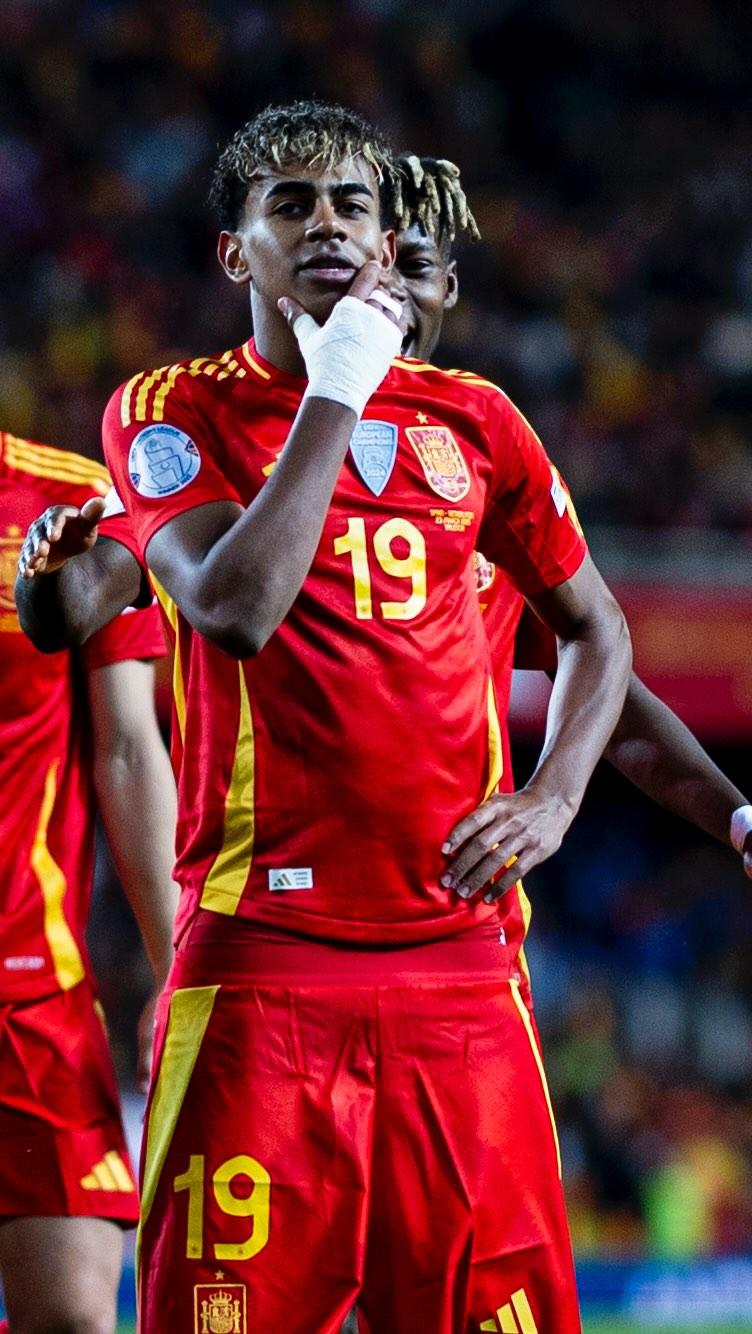 山东U20主帅韩鹏：跟球迷说声抱歉；前场没人，确实是尽力了