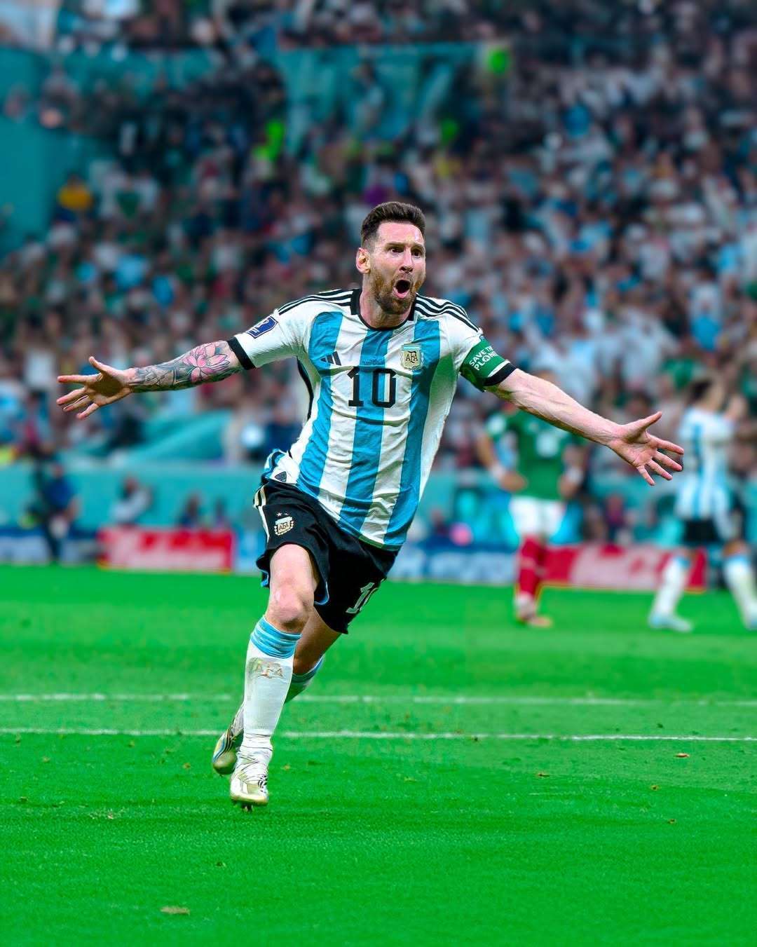 梅西2025年数据：54次出场造74球，随队首夺总冠军