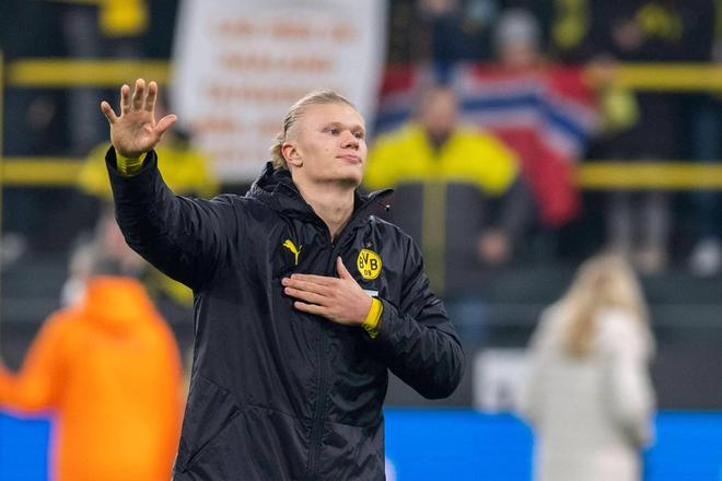 干哪去了？欧冠黄潜vs哥本哈根赛前播放欧联杯主题曲（赛前乌龙：欧冠黄潜战哥本哈根竟播放欧联杯主题曲）