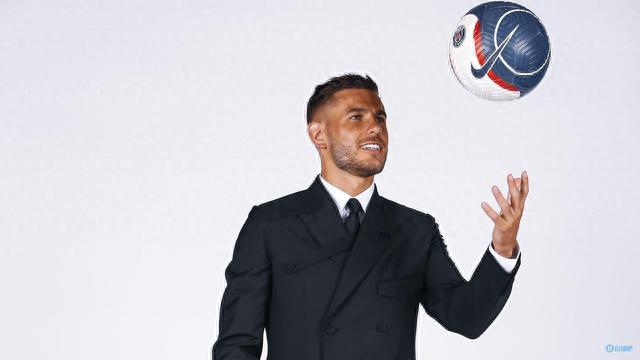 赫拉克勒斯前锋：希望俱乐部把我卖了，这样他们能赚很多钱